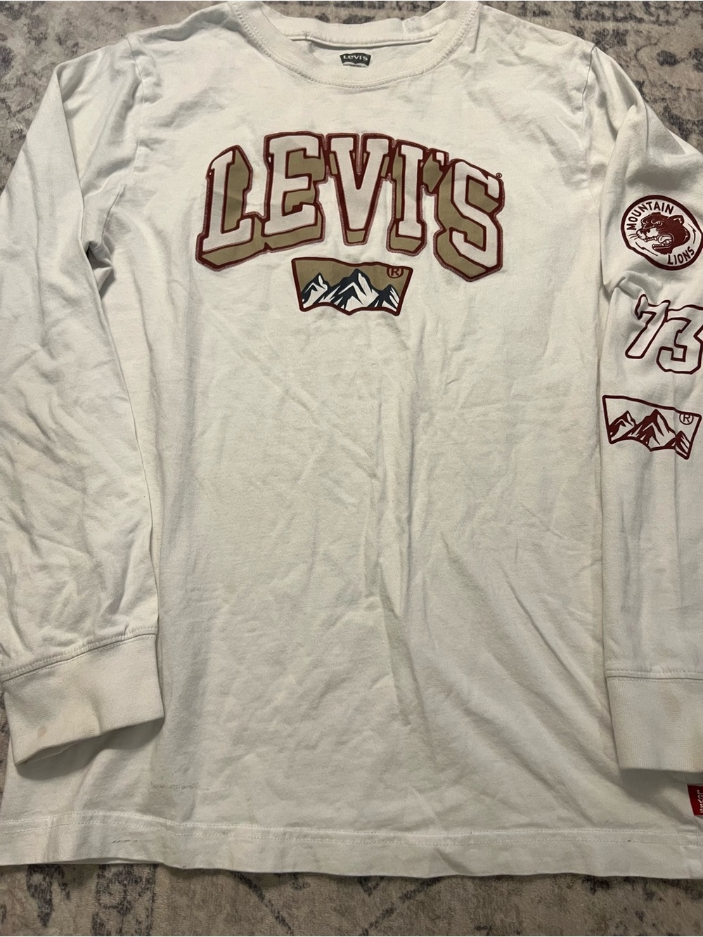 Levi's White Long-Sleeve Graphic Shirt with Red and Tan Accents